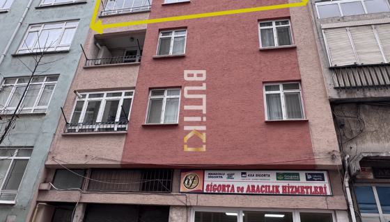İLKADIM KILIÇDEDE'DE SATILIK 2+1 ARAKAT DAİRE (85 m²) 